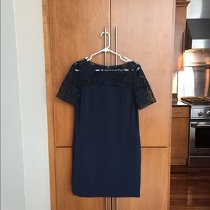 Ann Taylor shift dress Size 4 Petite